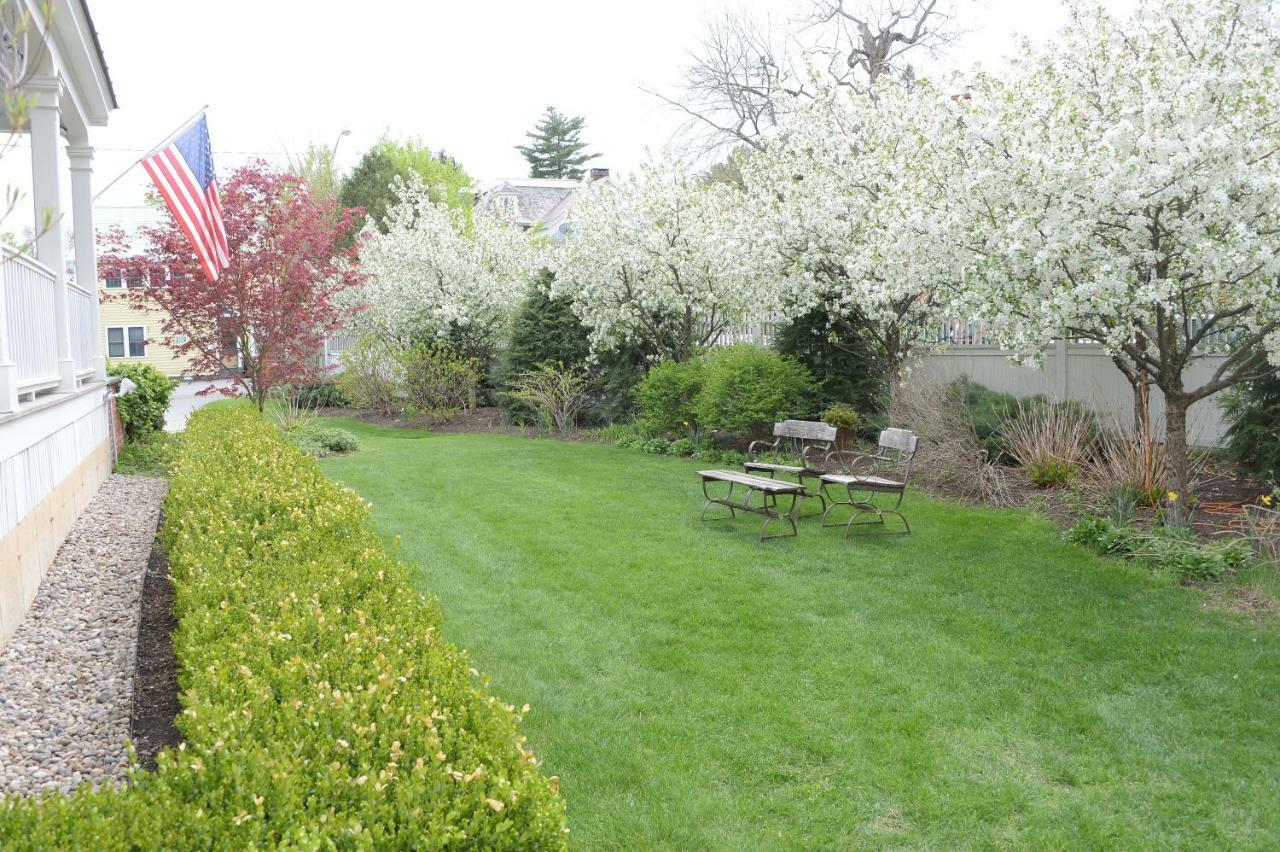 The Springwater Bed And Breakfast Saratoga Springs Exterior foto