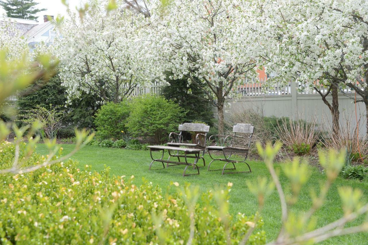 The Springwater Bed And Breakfast Saratoga Springs Exterior foto