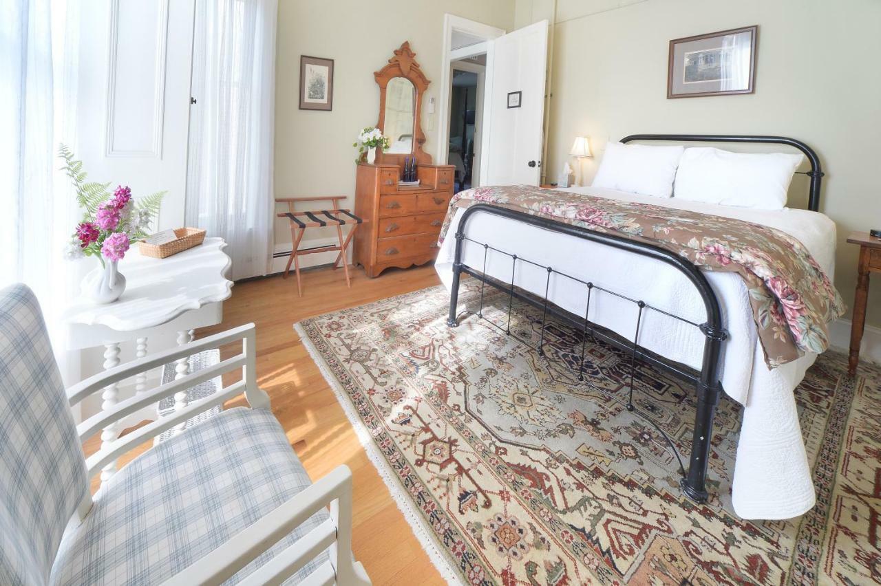 The Springwater Bed And Breakfast Saratoga Springs Exterior foto