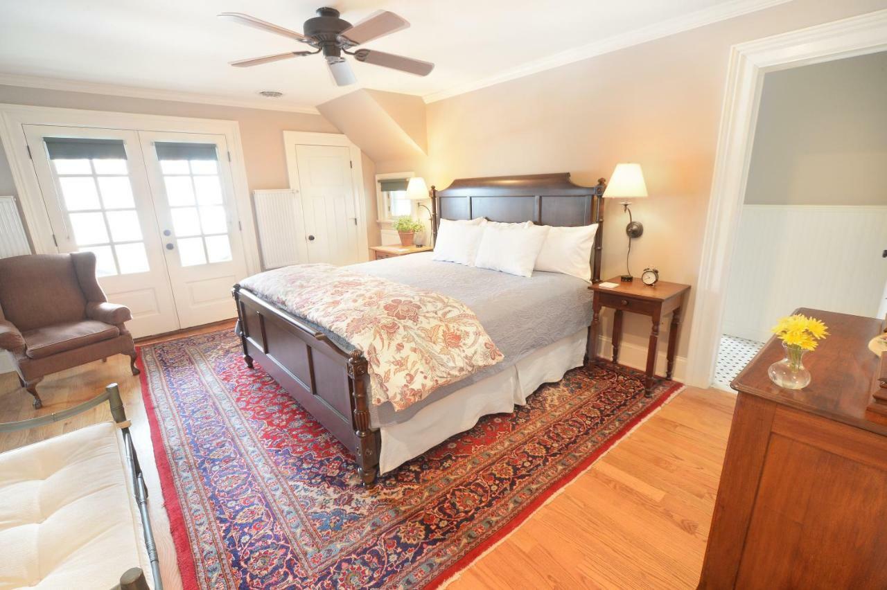 The Springwater Bed And Breakfast Saratoga Springs Exterior foto