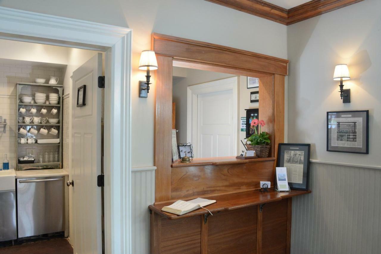The Springwater Bed And Breakfast Saratoga Springs Exterior foto
