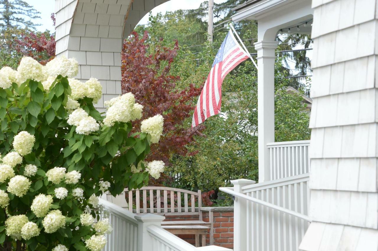 The Springwater Bed And Breakfast Saratoga Springs Exterior foto